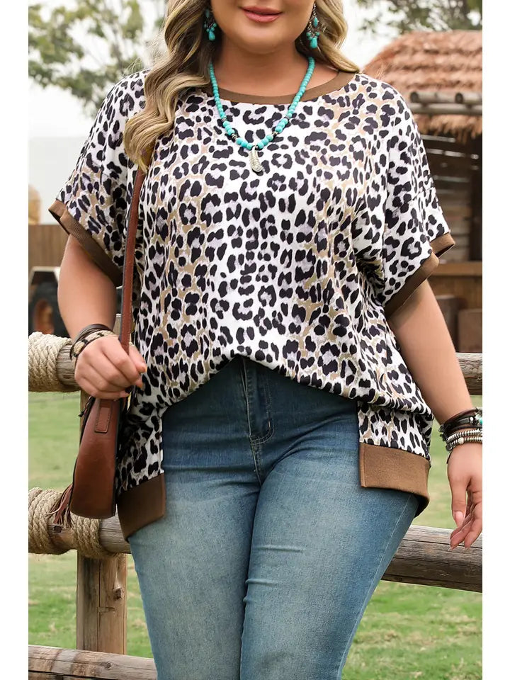 Plus Size Leopard Short Sleeve Top 🐆